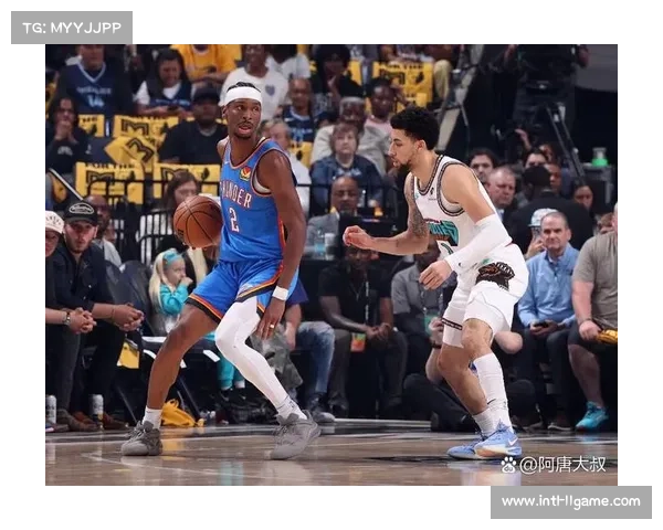 雷霆坐镇主场迎战雄鹿，现代篮球进化之战战术碰撞