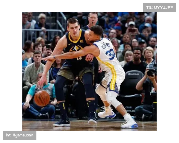 勇士迎战掘金前瞻：库里与约基奇的MVP级对决将如何影响西部头名之争